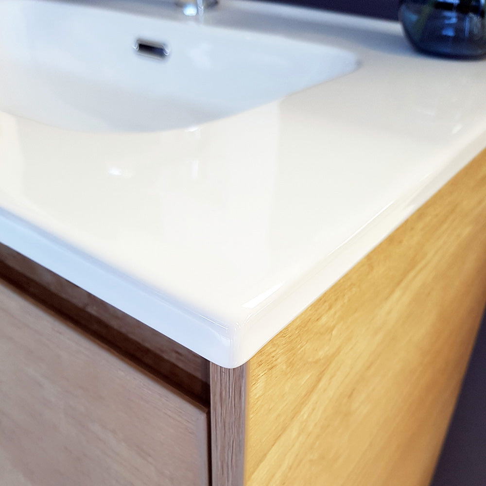 Joli Fingerpull Gloss White 600 Wall-Hung Vanity
