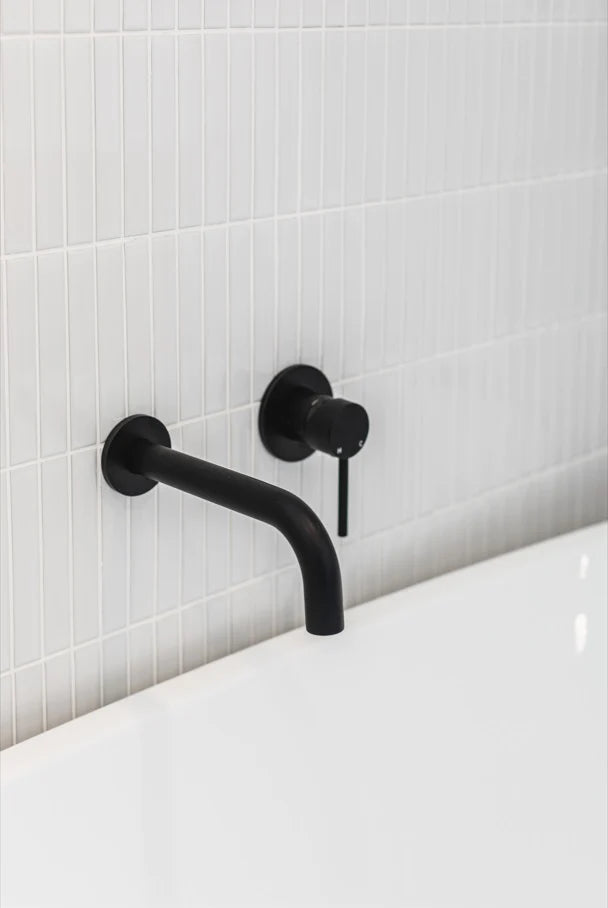 UNIVERSAL ROUND CURVED SPOUT