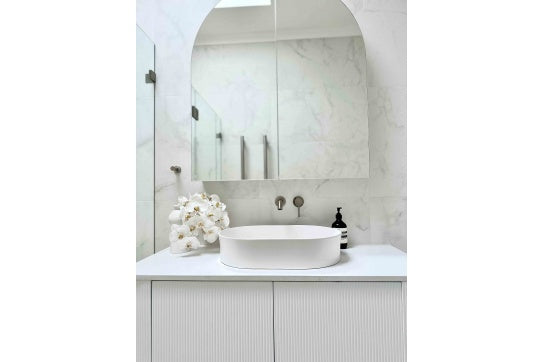 Fino 55 X 38 Matte White Above Counter Basin